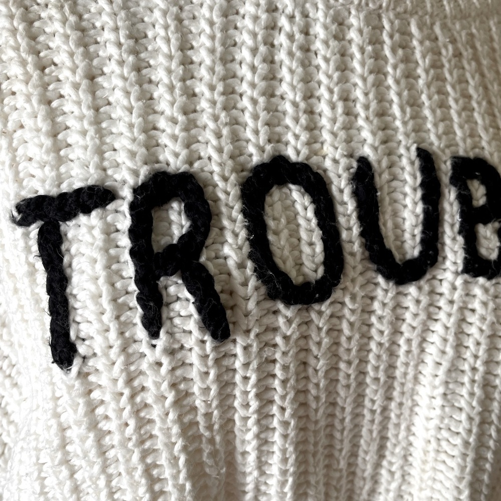 Wildfox Trouble Sweater 🦊 - Picture 2 of 6